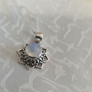 Sterling Silver Moonstone Pendant.